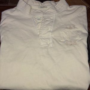 Abercrombie&Fitch T-shirt.